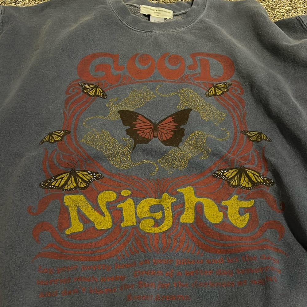 Urban Outfitters size small sweatshirt in navy.